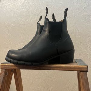 Women’s Black Heeled Blundstones